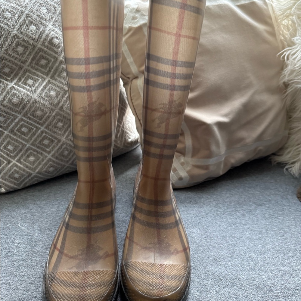 Burberry Plaid Tan Rain Boots